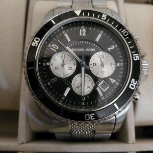 Michael Kors diver watch